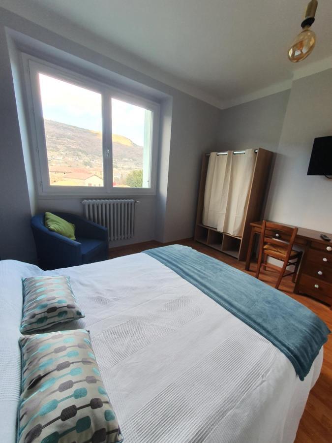 Chambre Privee Du Majestic Saint-Affrique Zewnętrze zdjęcie